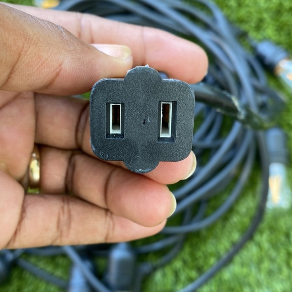 Outdoor String Light - Picture 5 of 13